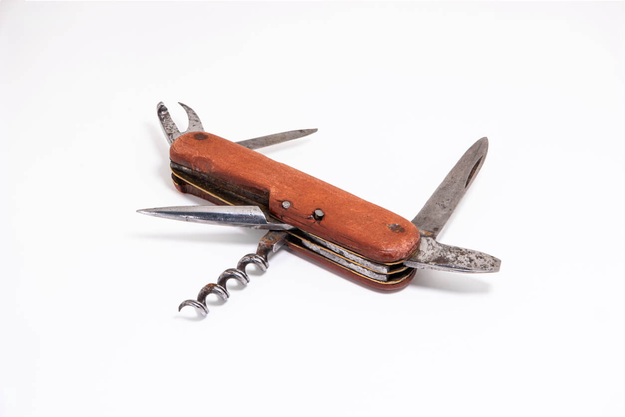 How To Get Rust Off a Pocket Knife?